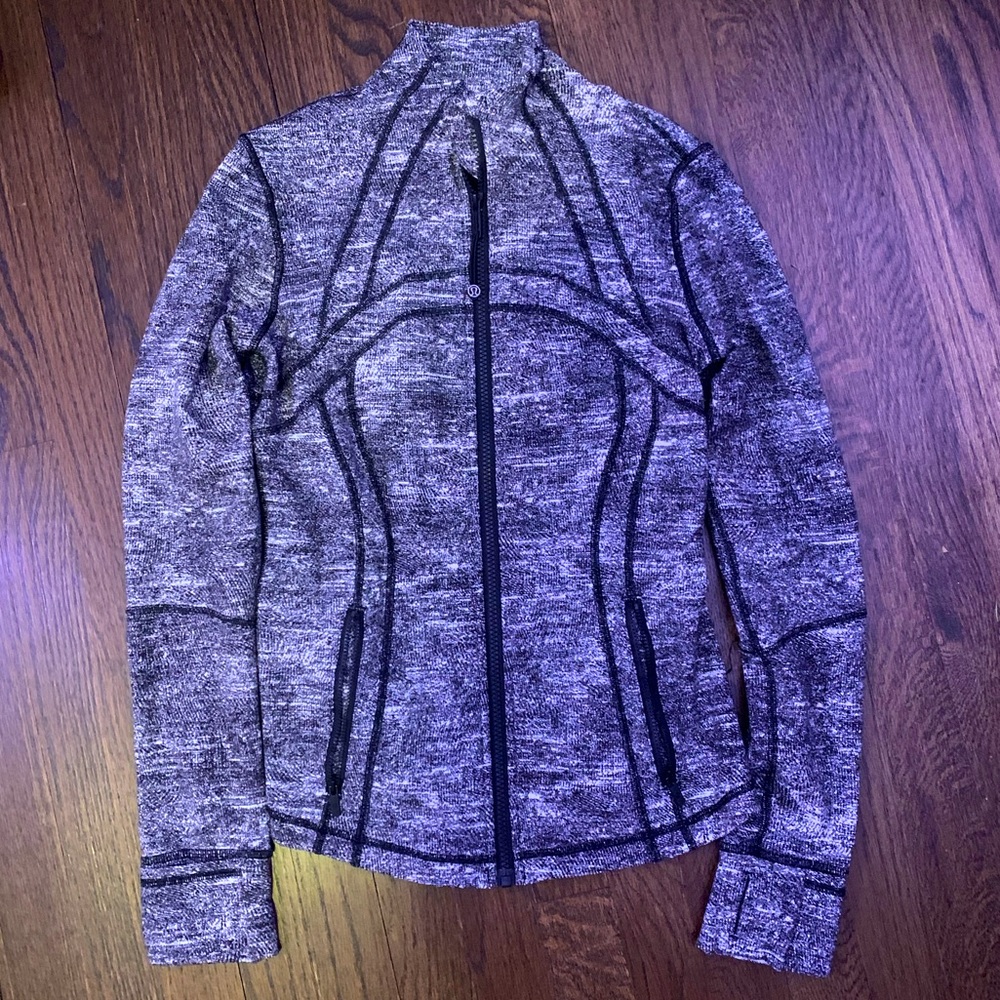 Excellent condition Lululemon 🍋 Define Jacket Size 6